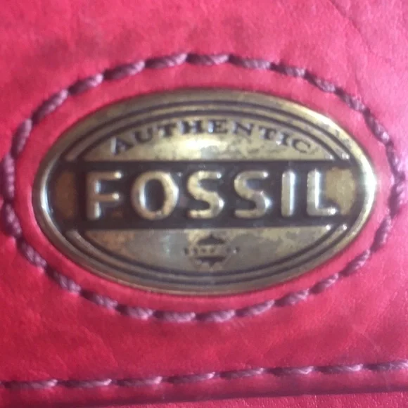 Fossil Maddox lady’s wallet in red